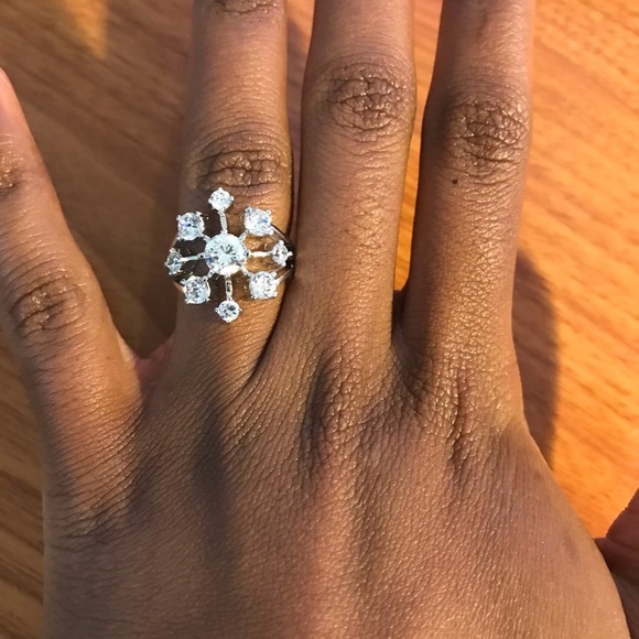 Cubic Zirconia Sterling Silver Ring! - Picture 1 of 4